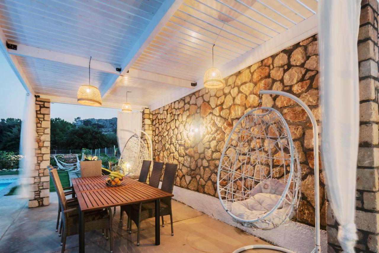 Natura By Rhodes Villa *